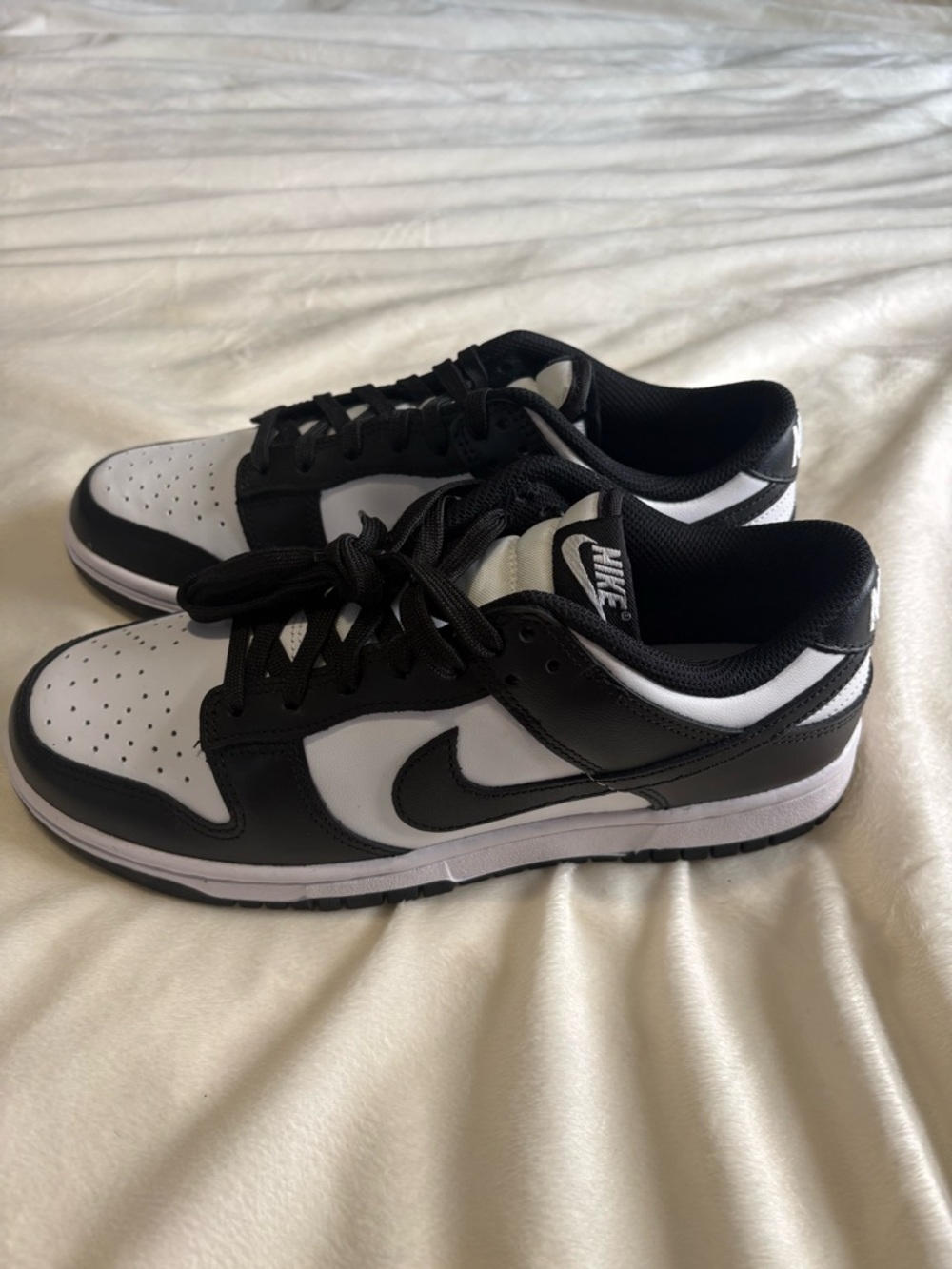 Nike Women’s Low-Top Dunks - Black/White